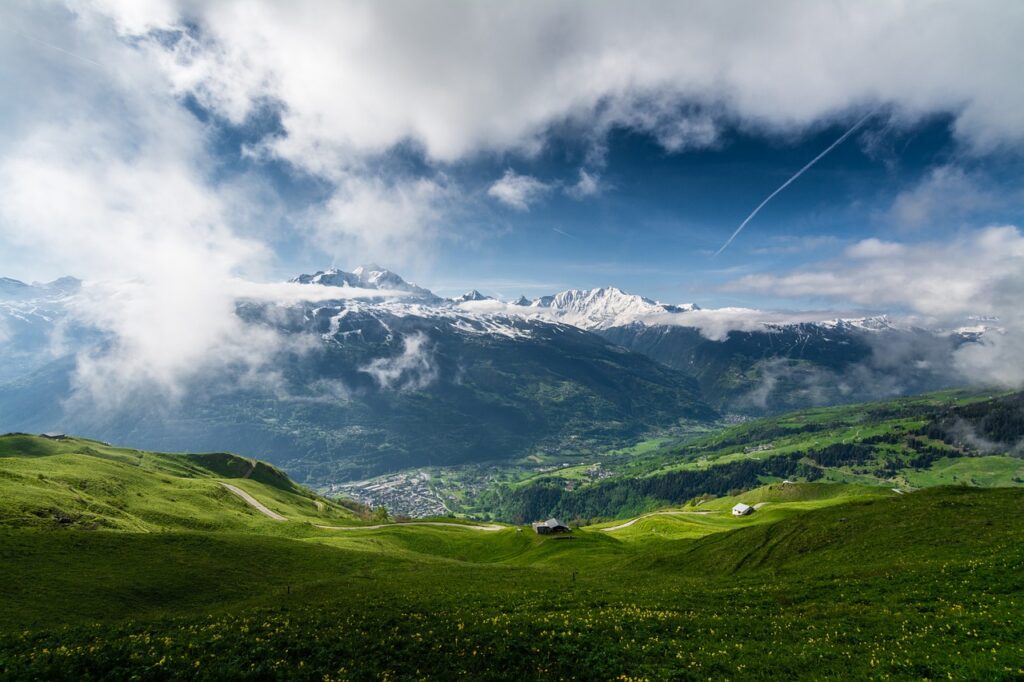 mountain, sky, spring-806915.jpg